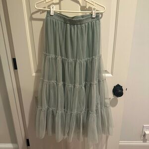 Listiele tulle skirt. Size small. Great for Easter/spring. EUC